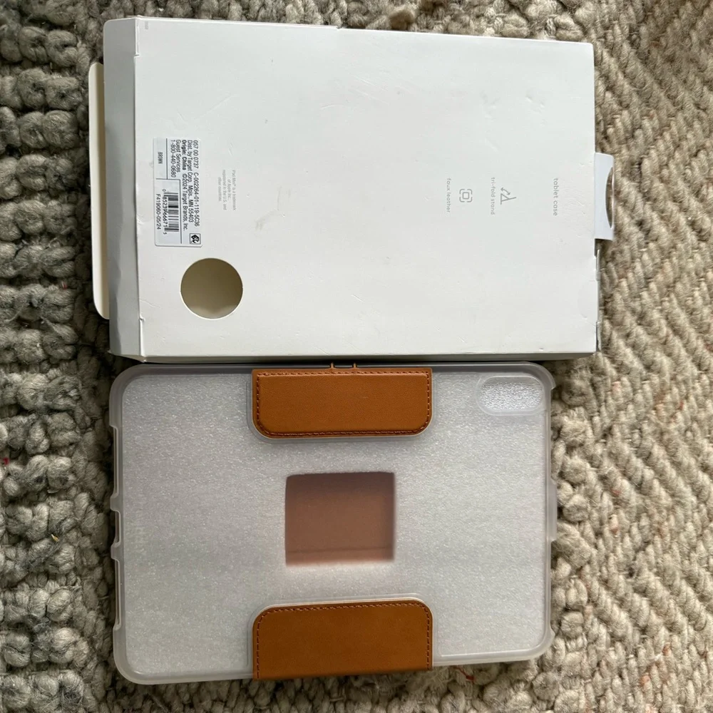 Heyday Tan Tablet Case for iPad Mini 6 trifold stand, faux, leather gold closure
